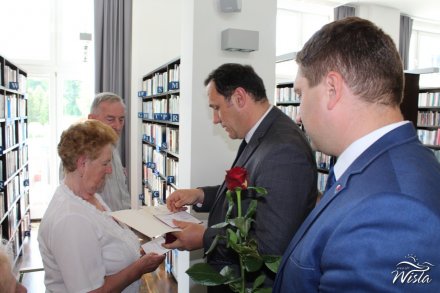 Wręczenie medali i dyplomów